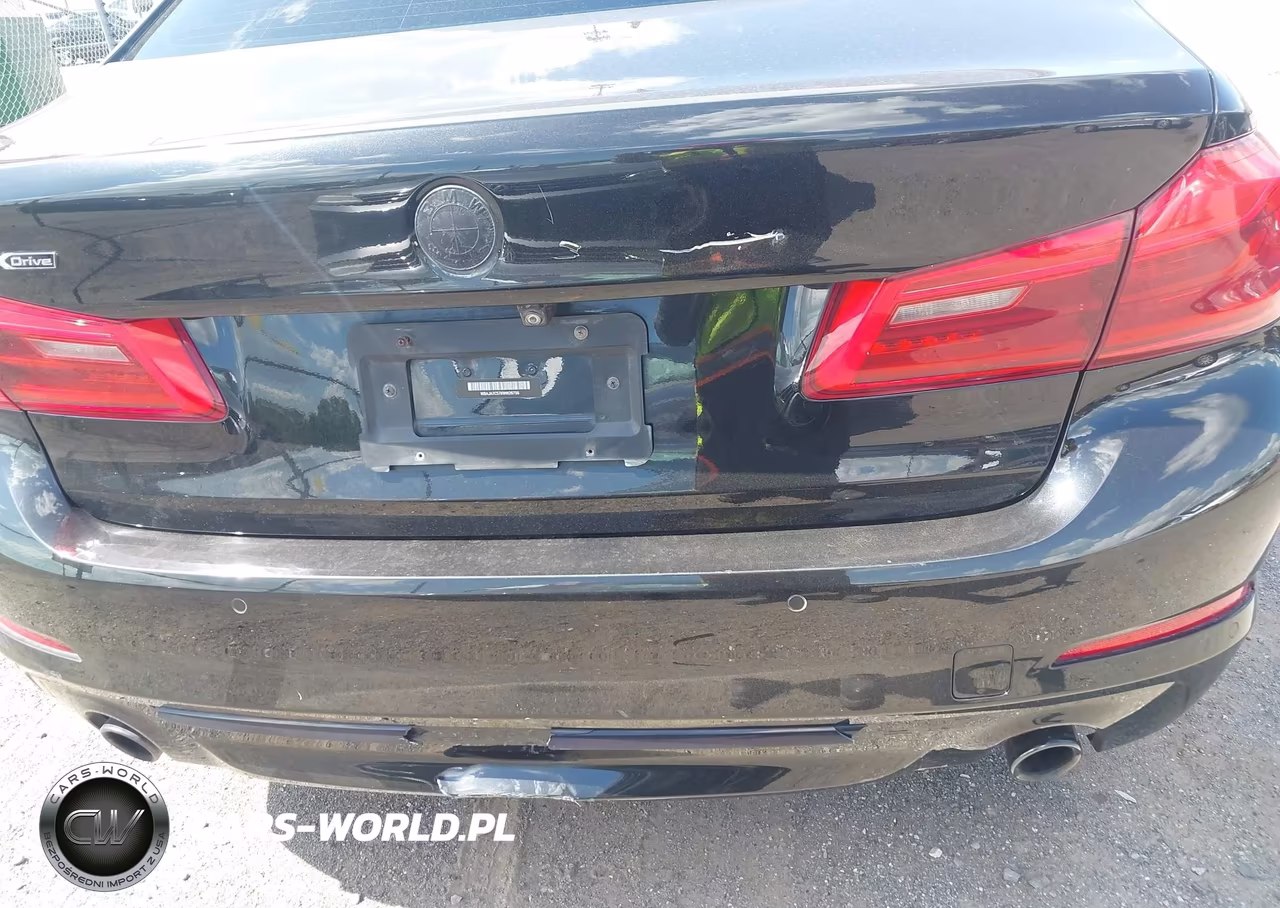 2019 BMW 530I xDrive VIN:WBAJA7C57KWW26756 - 17