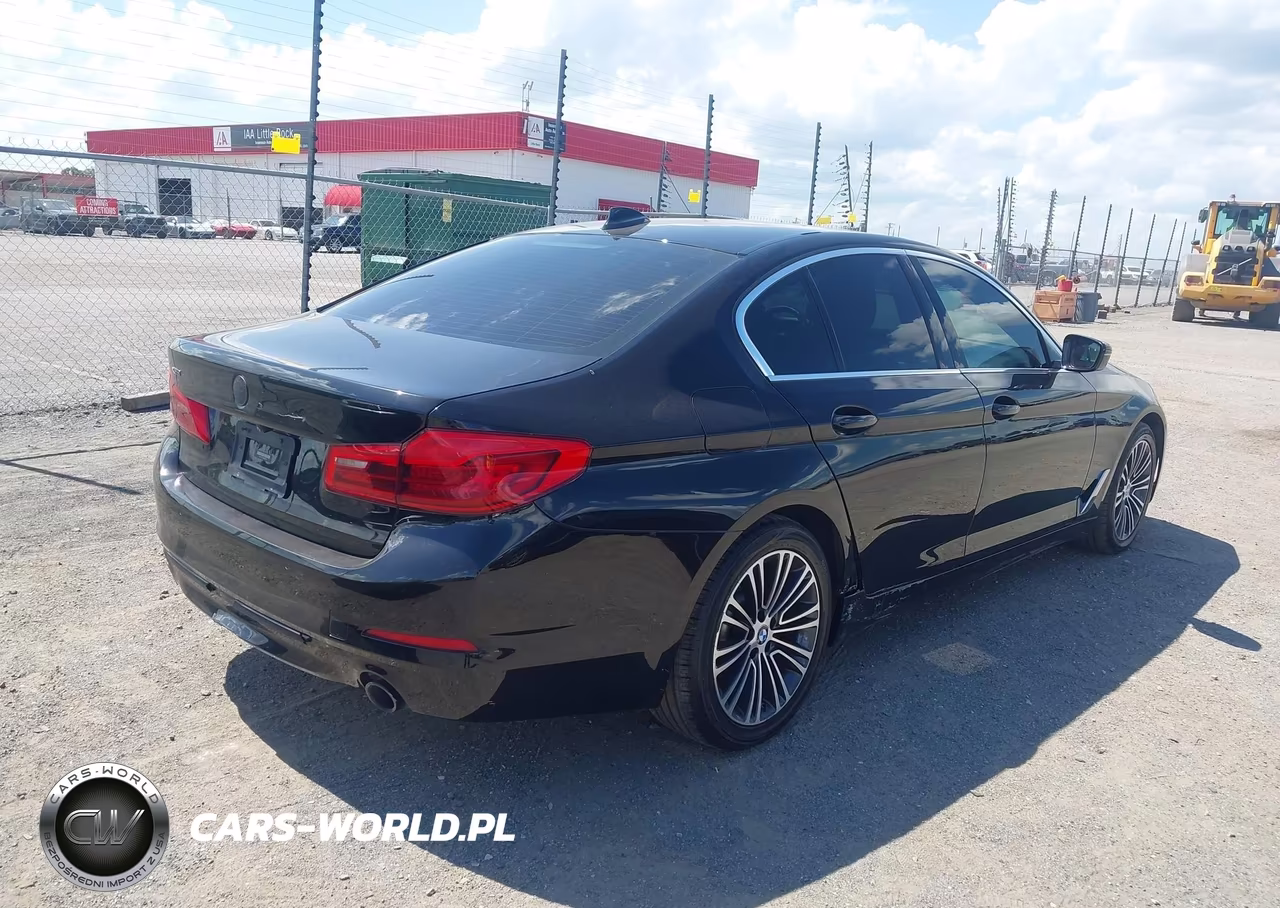 2019 BMW 530I xDrive VIN:WBAJA7C57KWW26756 - 4