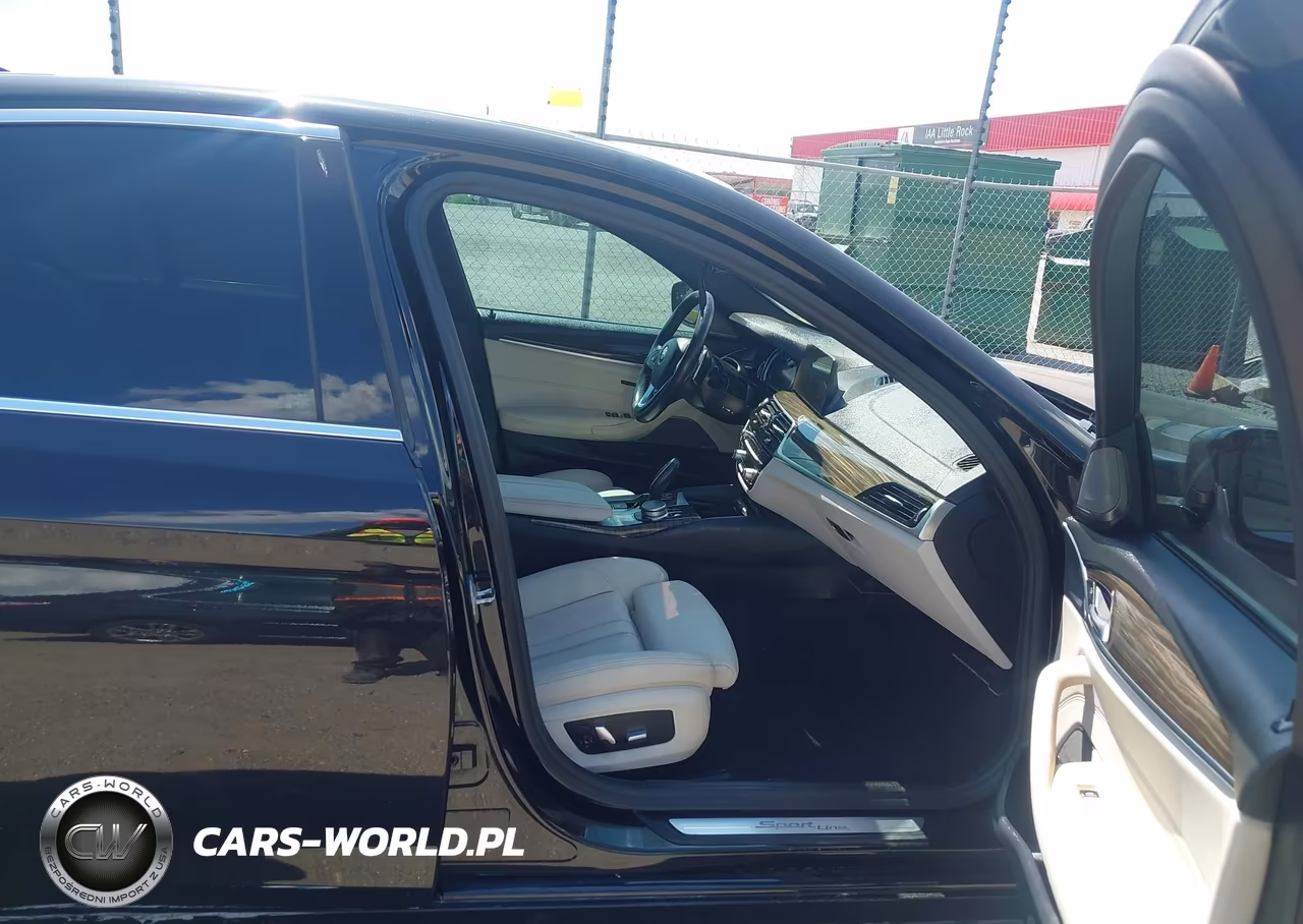 2019 BMW 530I xDrive VIN:WBAJA7C57KWW26756 - 5