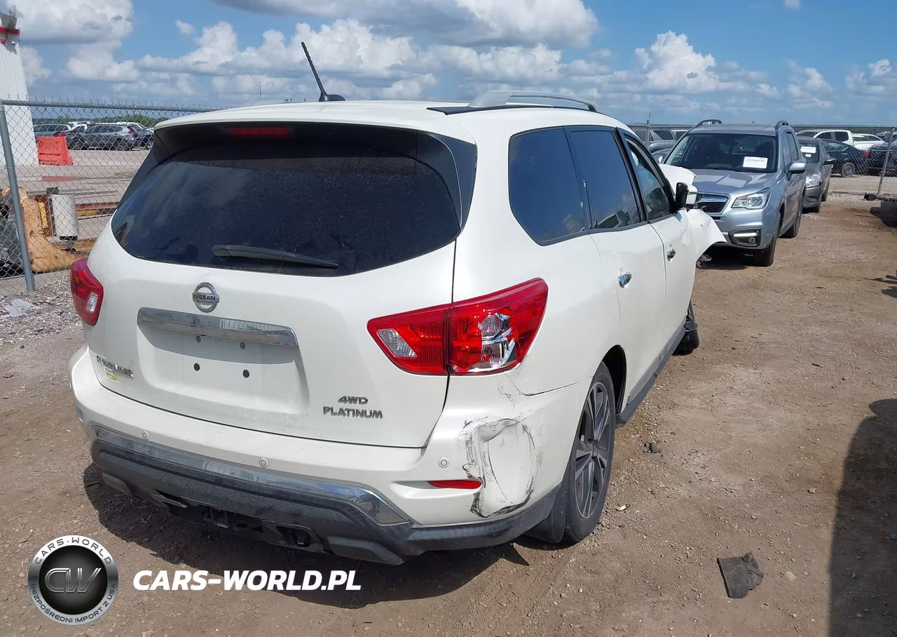2017 Nissan Pathfinder VIN:5N1DR2MM8HC649762 - 4