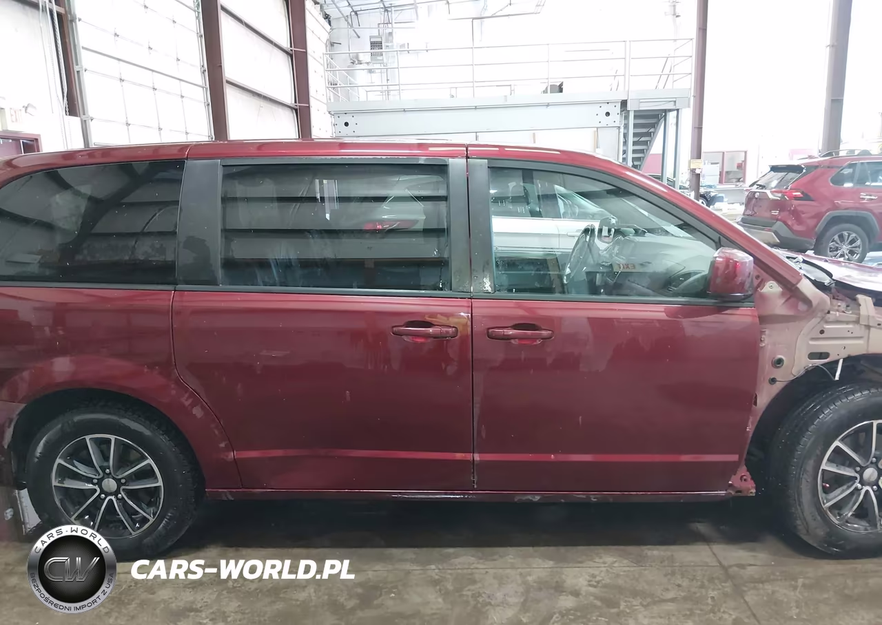 2019 Dodge Grand Caravan Gt VIN:2C4RDGEG3KR640710 - 13