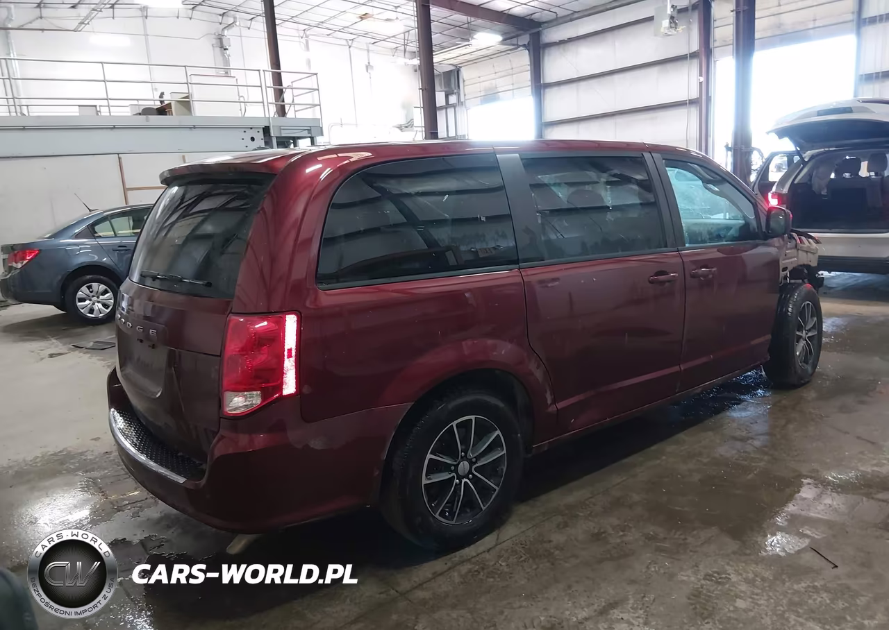 2019 Dodge Grand Caravan Gt VIN:2C4RDGEG3KR640710 - 4