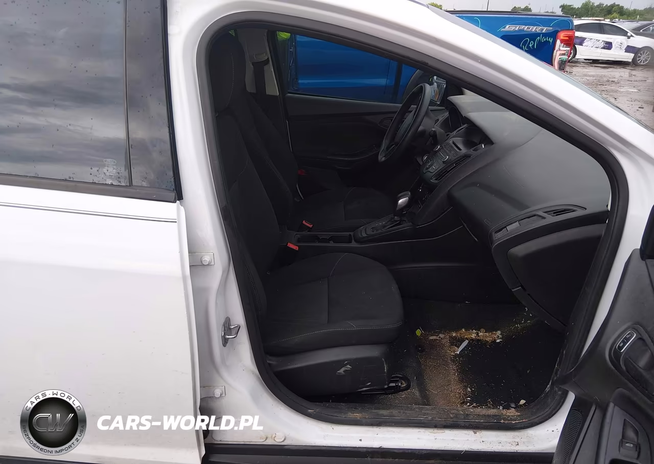 2017 Ford Focus S VIN:1FADP3E2XHL205110 - 5