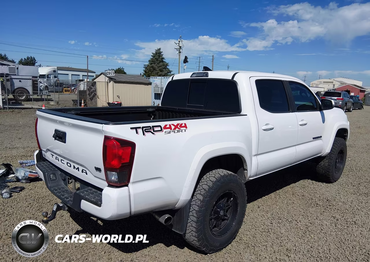 2019 Toyota Tacoma Trd Sport VIN:3TMCZ5AN1KM220208 - 4
