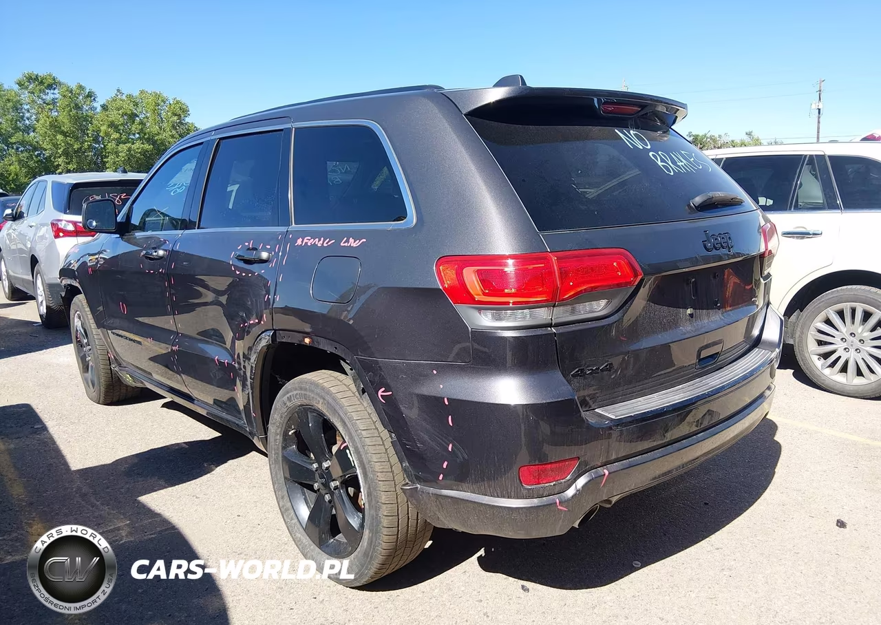 2015 Jeep Grand Cherokee Altitude VIN:1C4RJFAG1FC776115 - 3