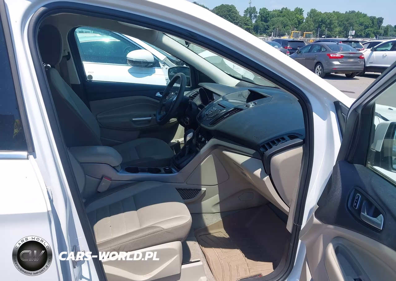 2016 Ford Escape Se VIN:1FMCU0G71GUB88143 - 5