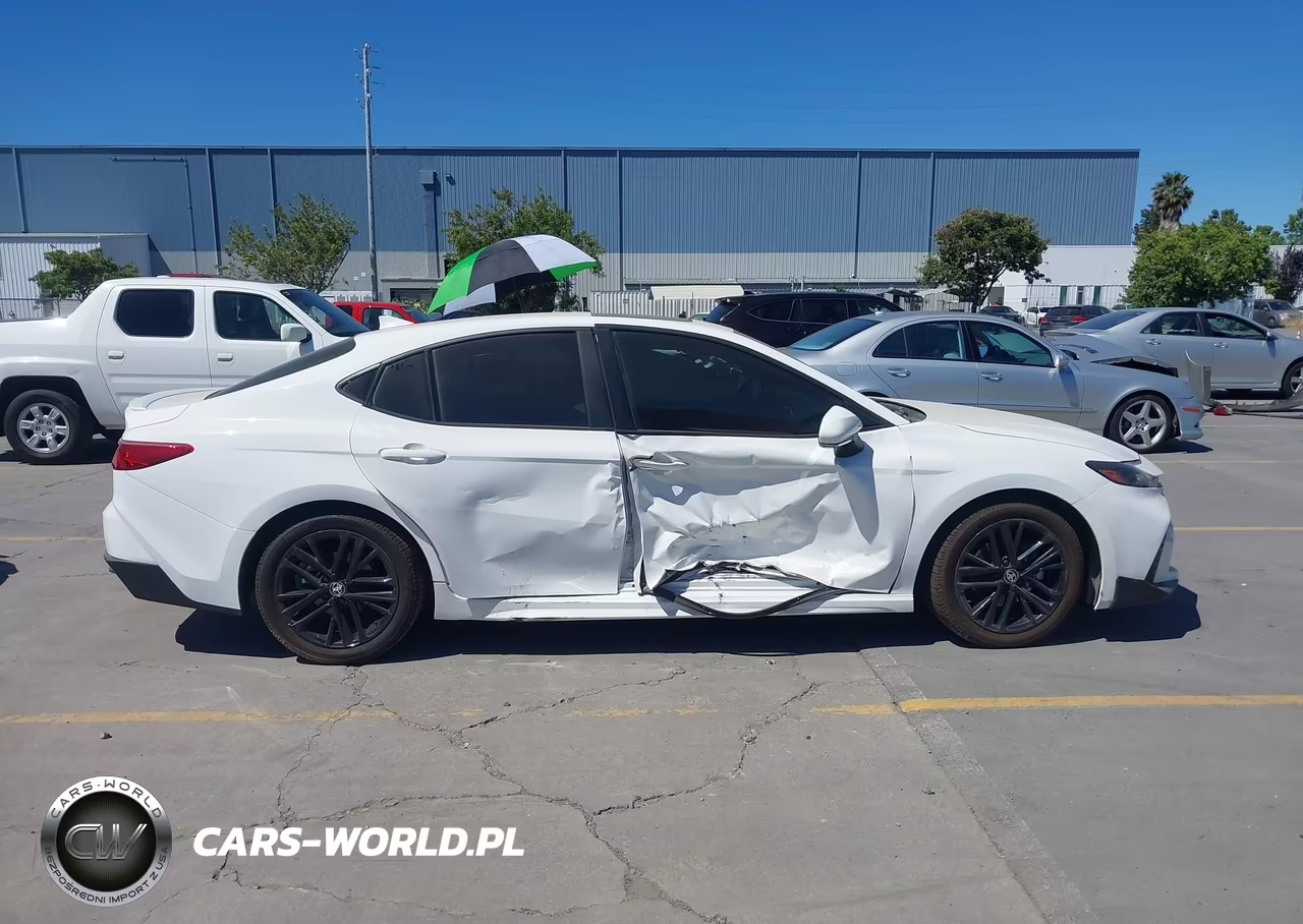 2025 Toyota Camry Se VIN:4T1DAACK6SU551171 - 13