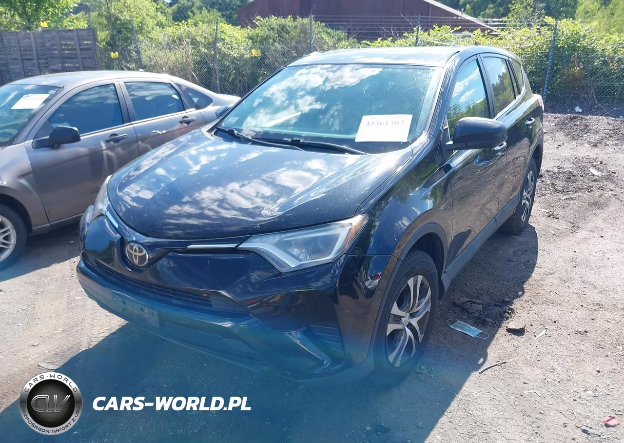 2018 Toyota Rav4 Le VIN:2T3BFREVXJW774852 - 2