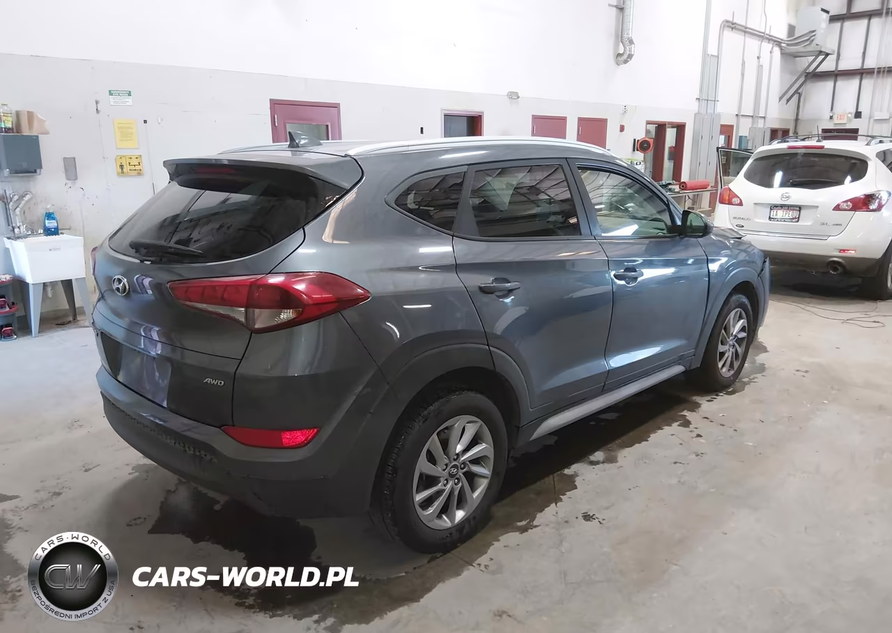 2018 Hyundai Tucson Sel VIN:KM8J3CA42JU666622 - 4