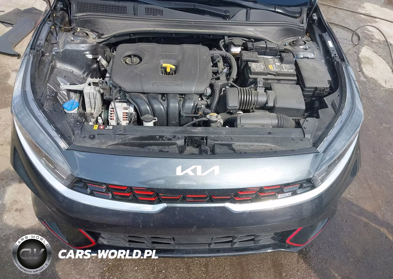 2024 Kia Forte Gt-Line VIN:3KPF54AD7RE727189 - 10