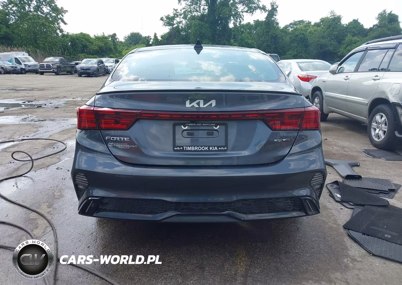 2024 Kia Forte Gt-Line VIN:3KPF54AD7RE727189 - 17