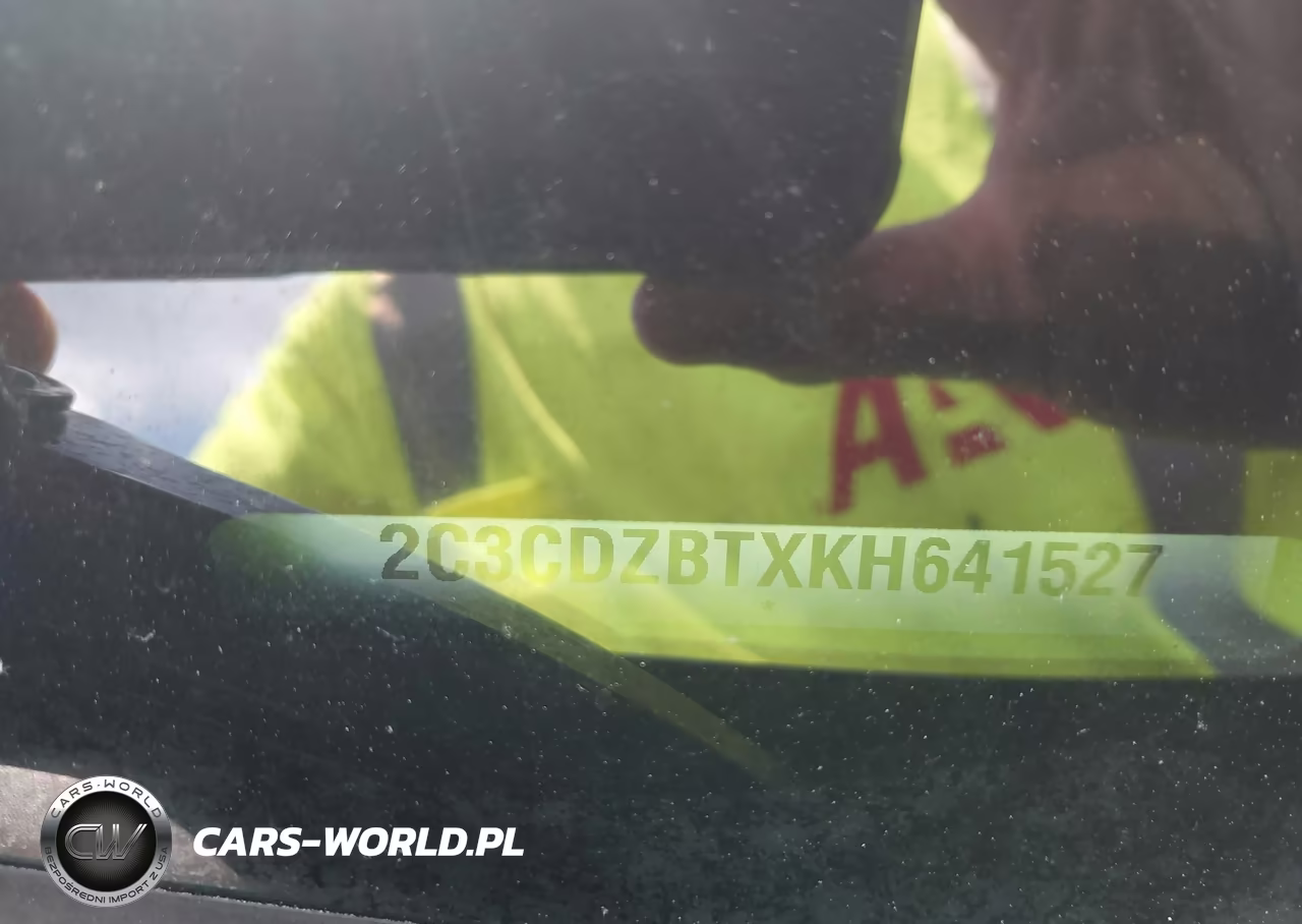 2019 Dodge Challenger R-T VIN:2C3CDZBTXKH641527 - 9