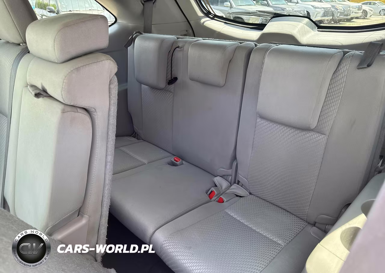 2018 Toyota Highlander Le VIN:5TDBZRFH1JS833126 - 6