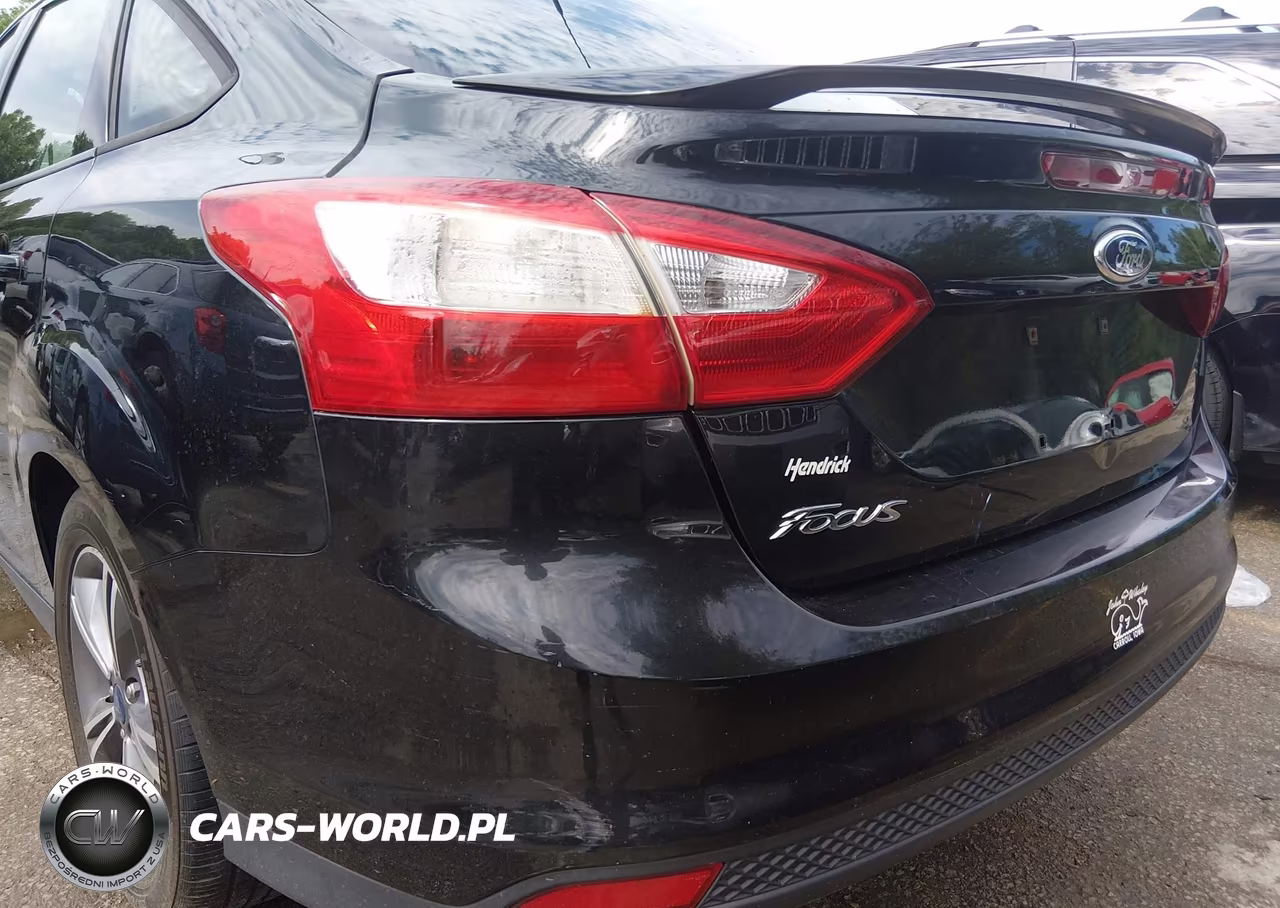 2014 Ford Focus Se VIN:1FADP3F22EL449697 - 18