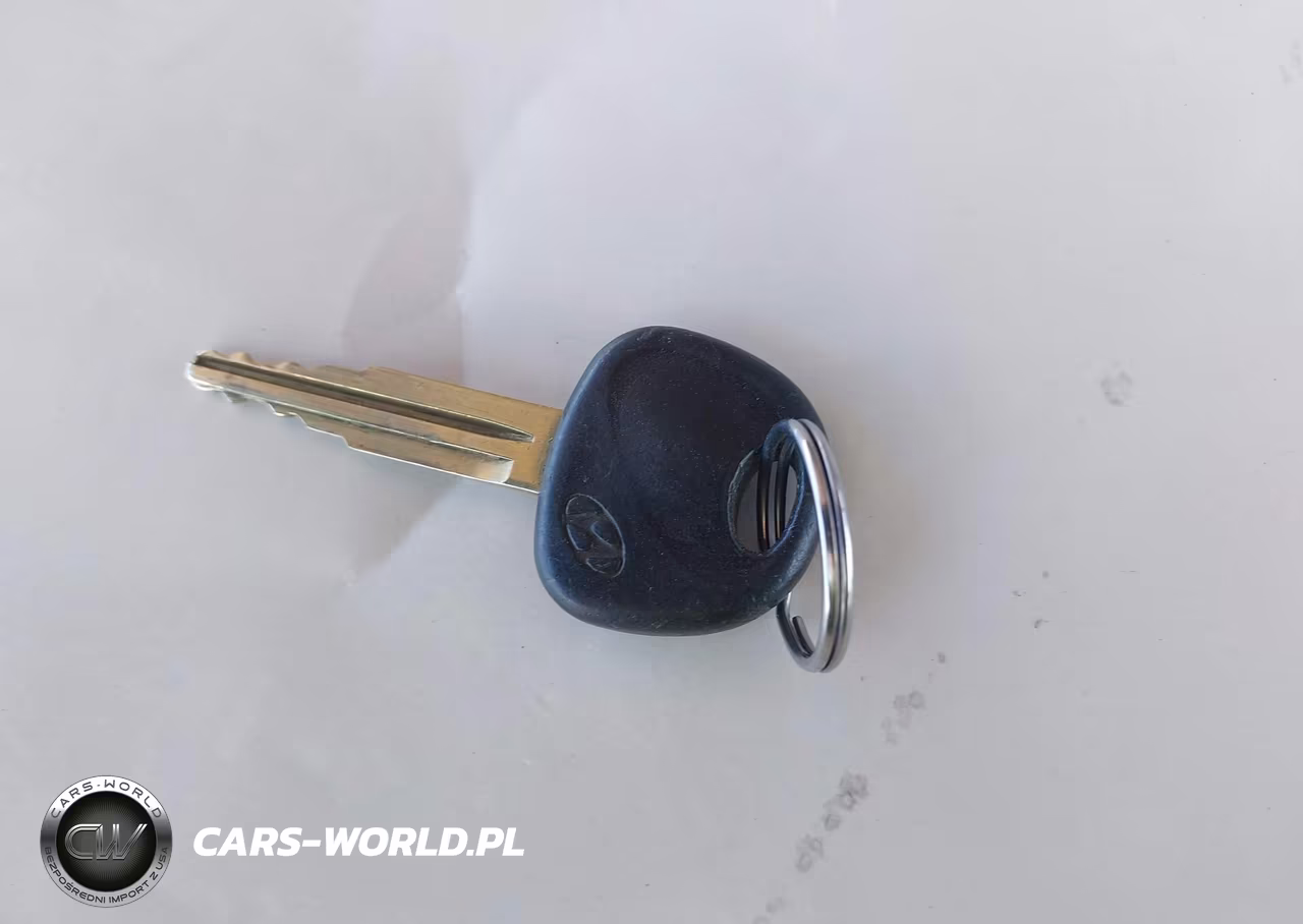 2002 Hyundai Accent L VIN:KMHCF35G62U160703 - 11
