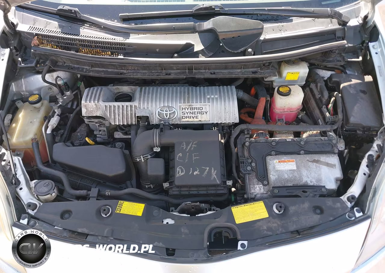 2014 Toyota Prius Two VIN:JTDKN3DU8E1736713 - 10