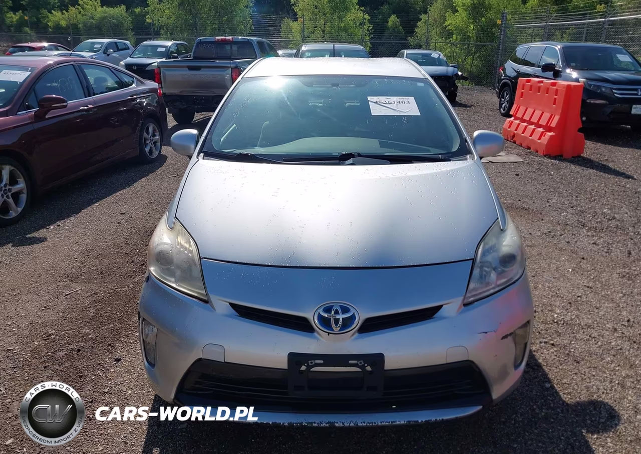2014 Toyota Prius Two VIN:JTDKN3DU8E1736713 - 12