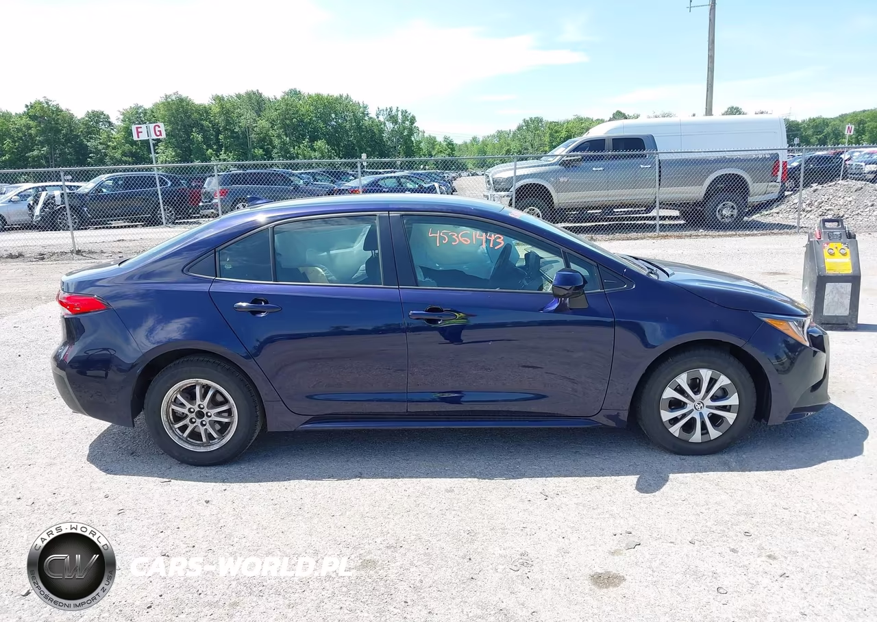 2022 Toyota Corolla Hybrid Le VIN:JTDEAMDE6NJ049883 - 13
