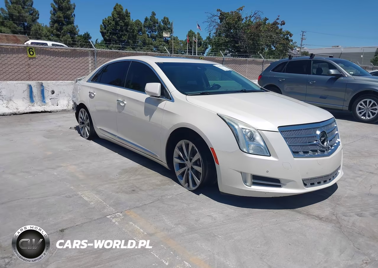 2013 Cadillac Xts Platinum – zdjęcie 1 z 17