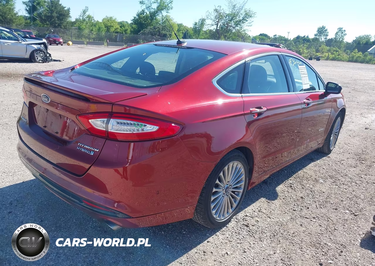 2014 Ford Fusion Hybrid Titanium VIN:3FA6P0RU6ER335711 - 4