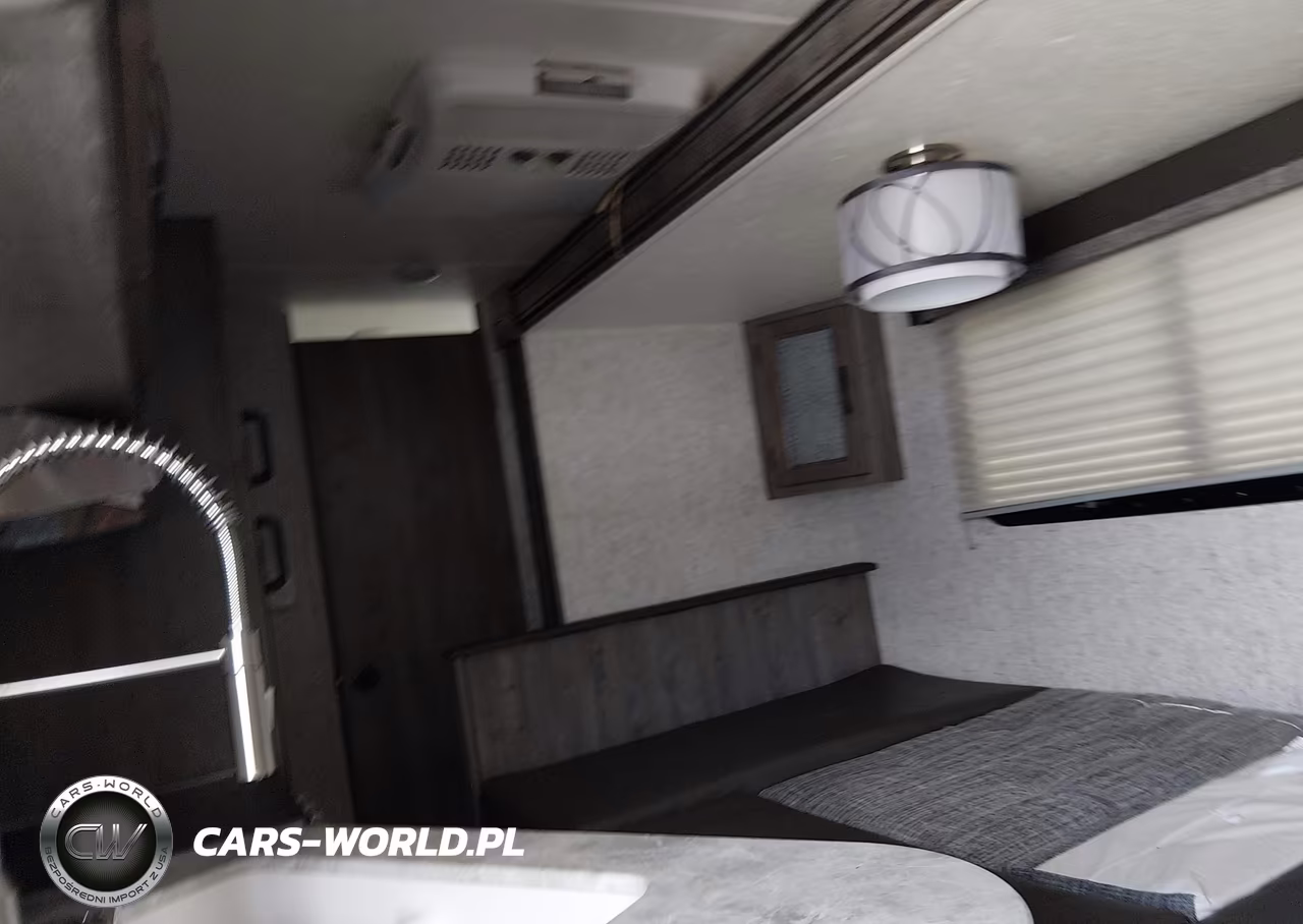 2020 Coachman Apex Ultra Lite VIN:5ZT2CXLB8LL007558 - 8
