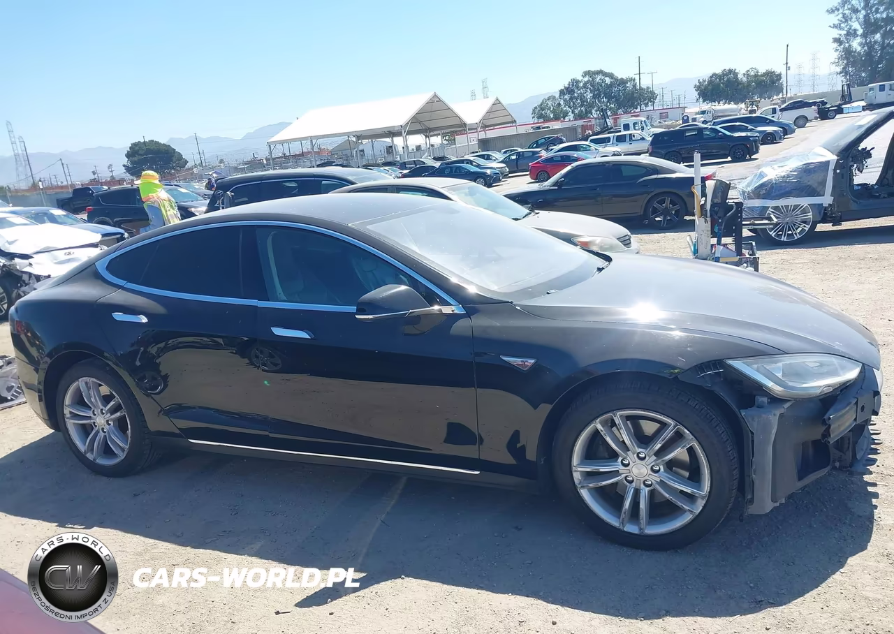 2013 Tesla Model S VIN:5YJSA1CN9DFP27745 - 14