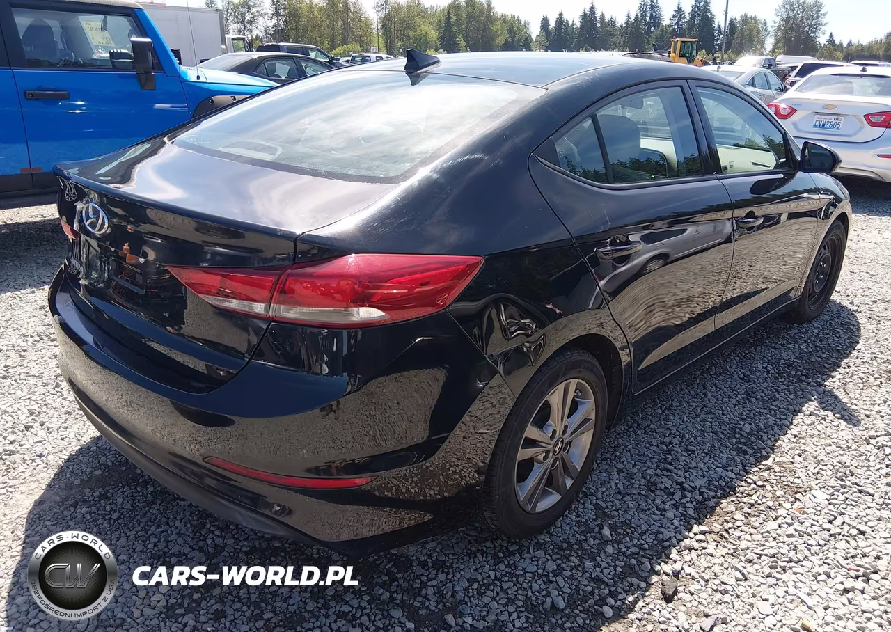 2017 Hyundai Elantra Se VIN:5NPD84LF9HH083802 - 4