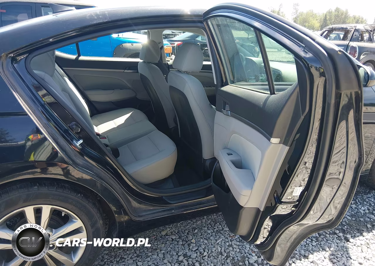 2017 Hyundai Elantra Se VIN:5NPD84LF9HH083802 - 8