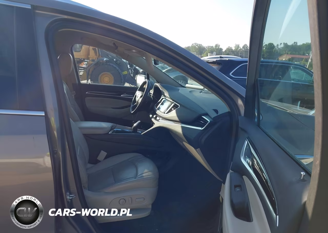 2018 Buick Enclave Essence VIN:5GAEVAKW9JJ126675 - 5