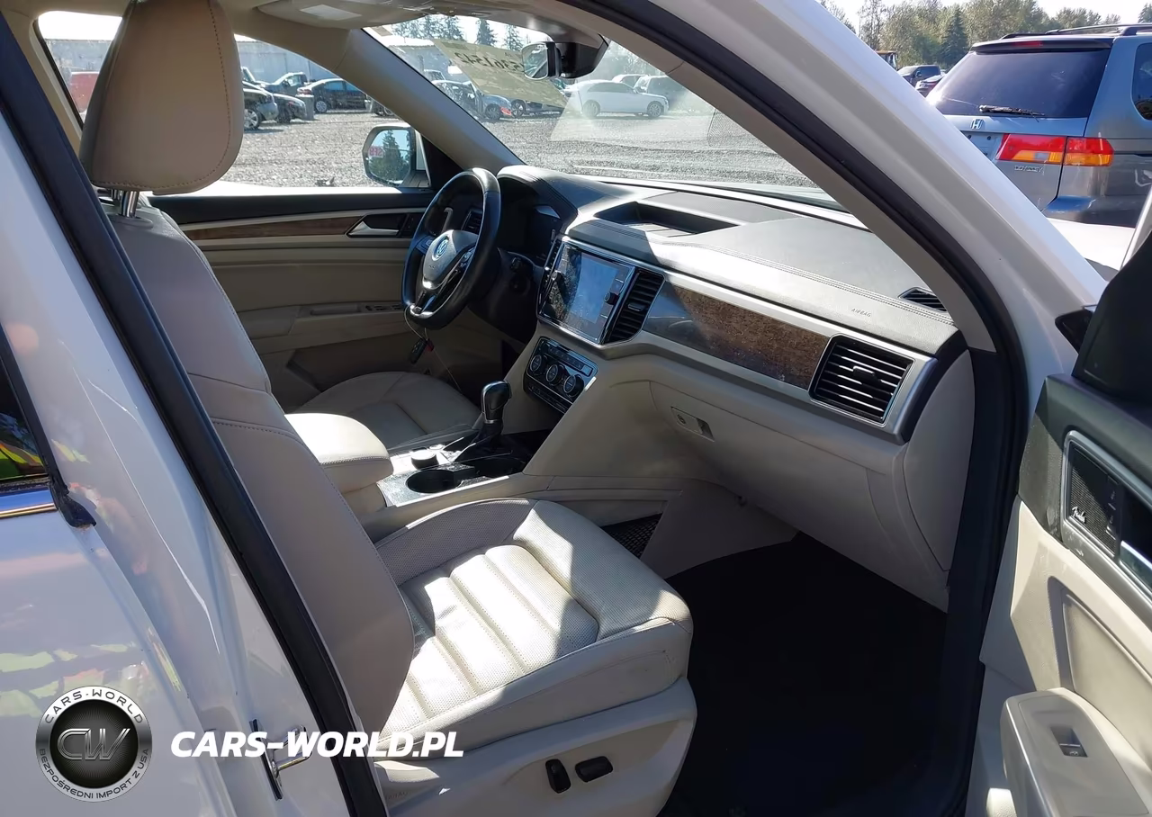 2018 Volkswagen Atlas 3.6L V6 Sel Premium VIN:1V2NR2CA3JC514578 - 17