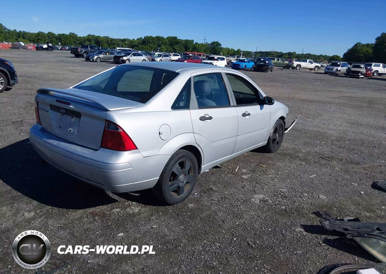 2007 Ford Focus S-Se-Ses VIN:1FAFP34N37W259947 - 4