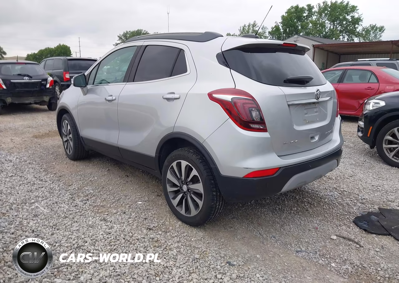 2018 Buick Encore Essence VIN:KL4CJGSB0JB642624 - 3