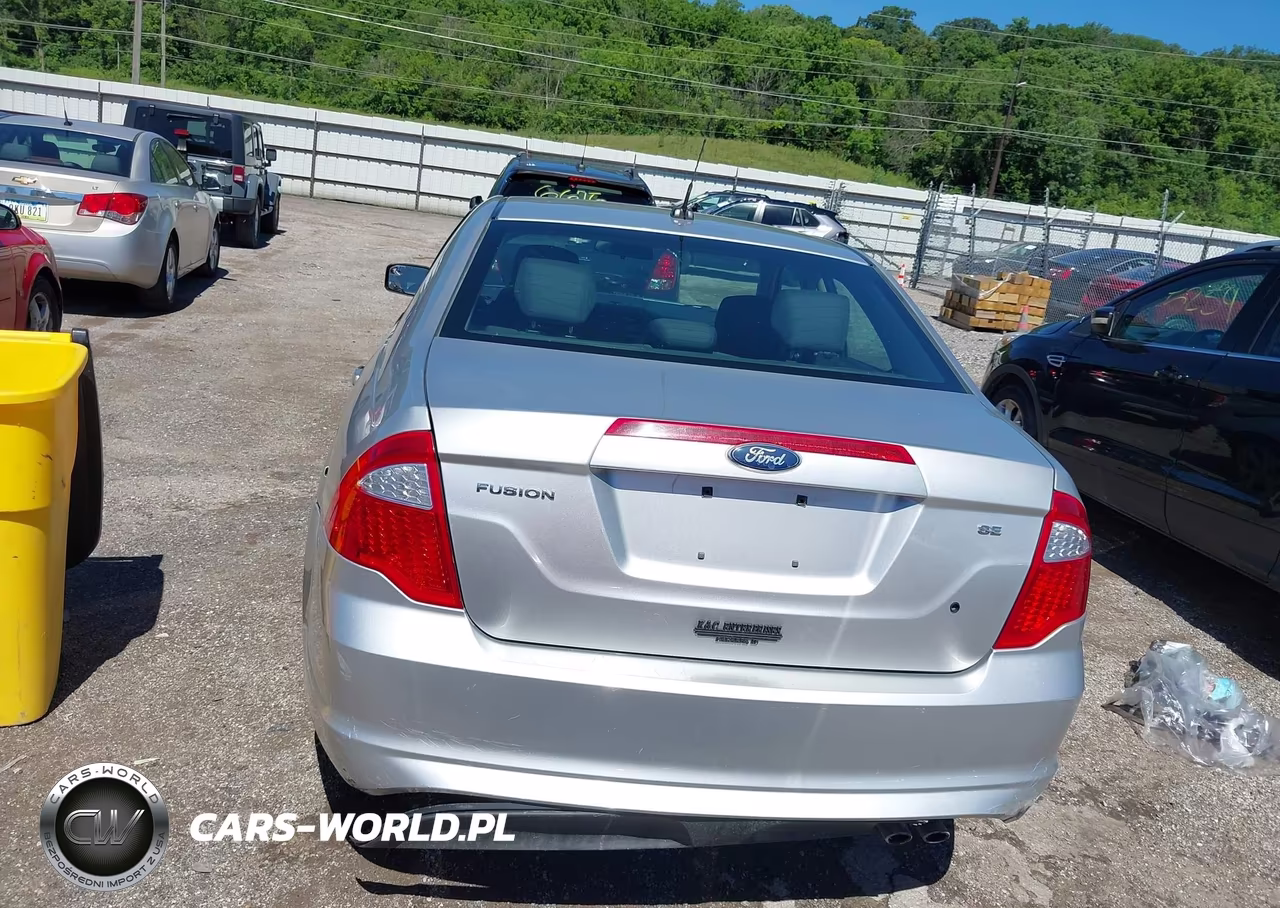2012 Ford Fusion Se VIN:3FAHP0HA0CR180182 - 17