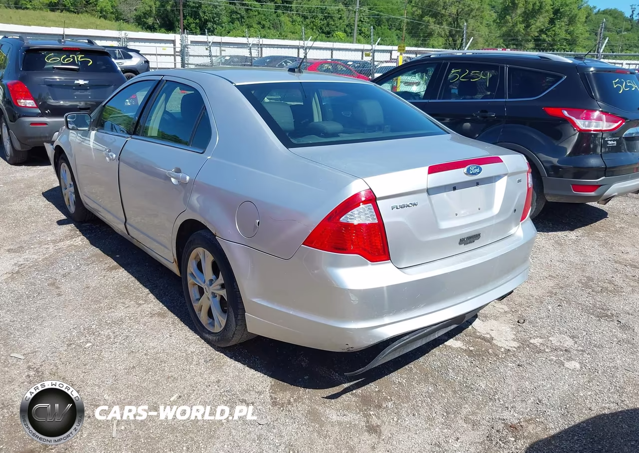 2012 Ford Fusion Se VIN:3FAHP0HA0CR180182 - 3