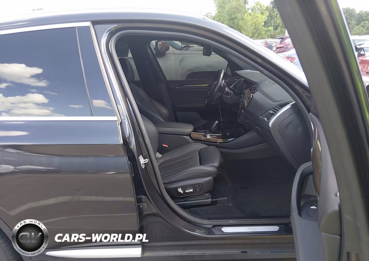 2019 BMW X3 xDrive30I VIN:5UXTR9C59KLR03455 - 5