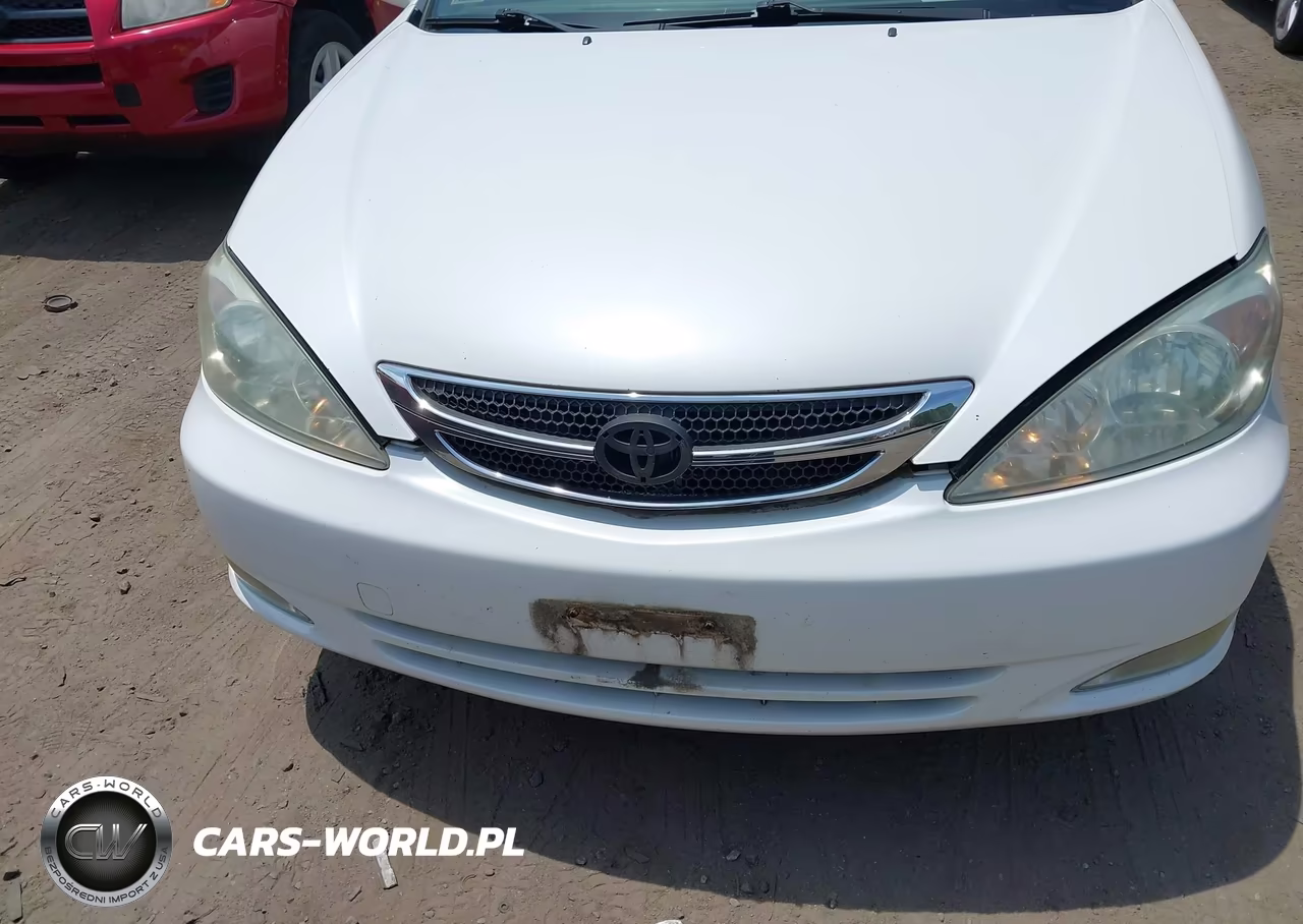 2004 Toyota Camry Le VIN:JTDBE32K240287714 - 12