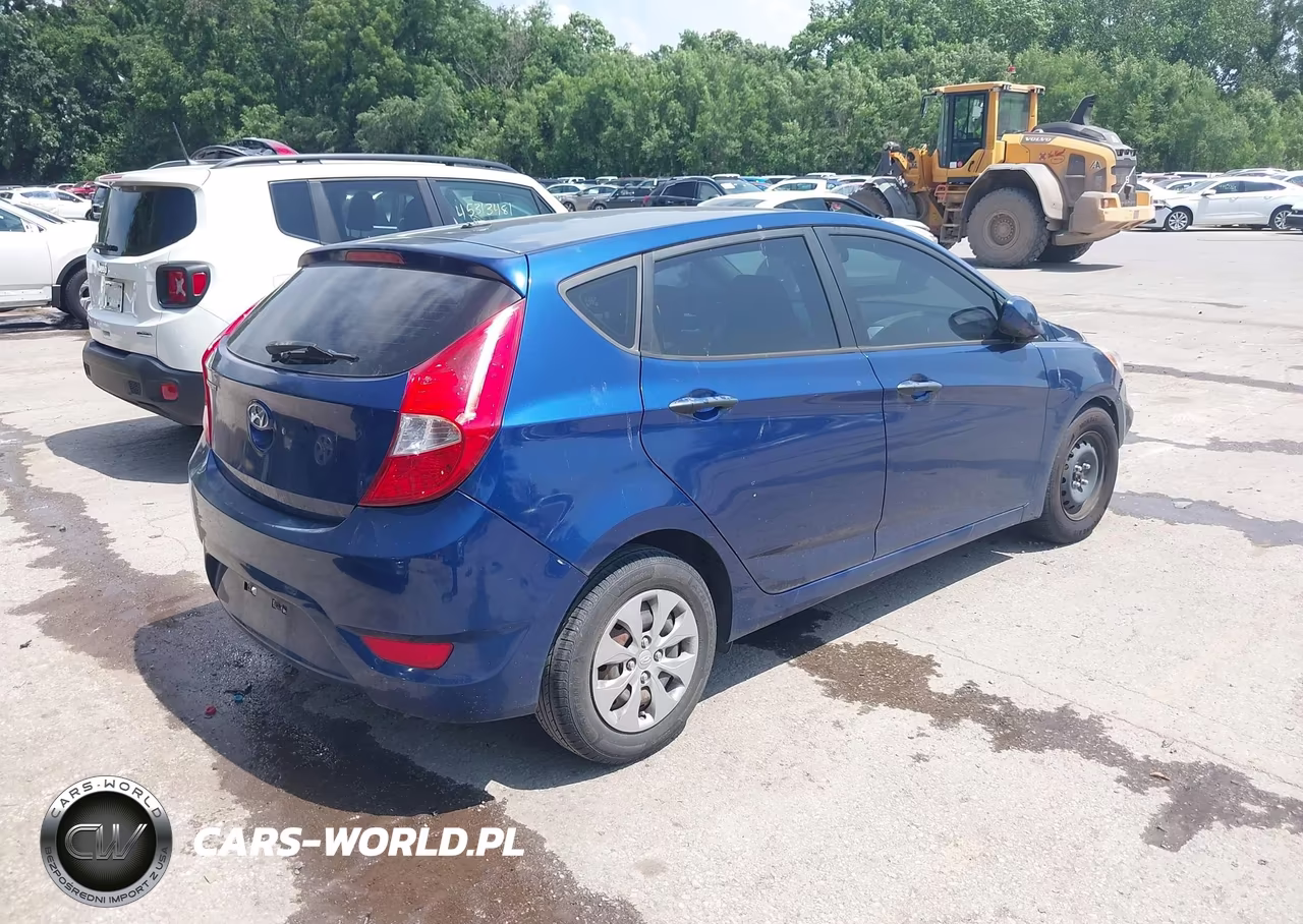 2016 Hyundai Accent Se VIN:KMHCT5AE7GU263306 - 4
