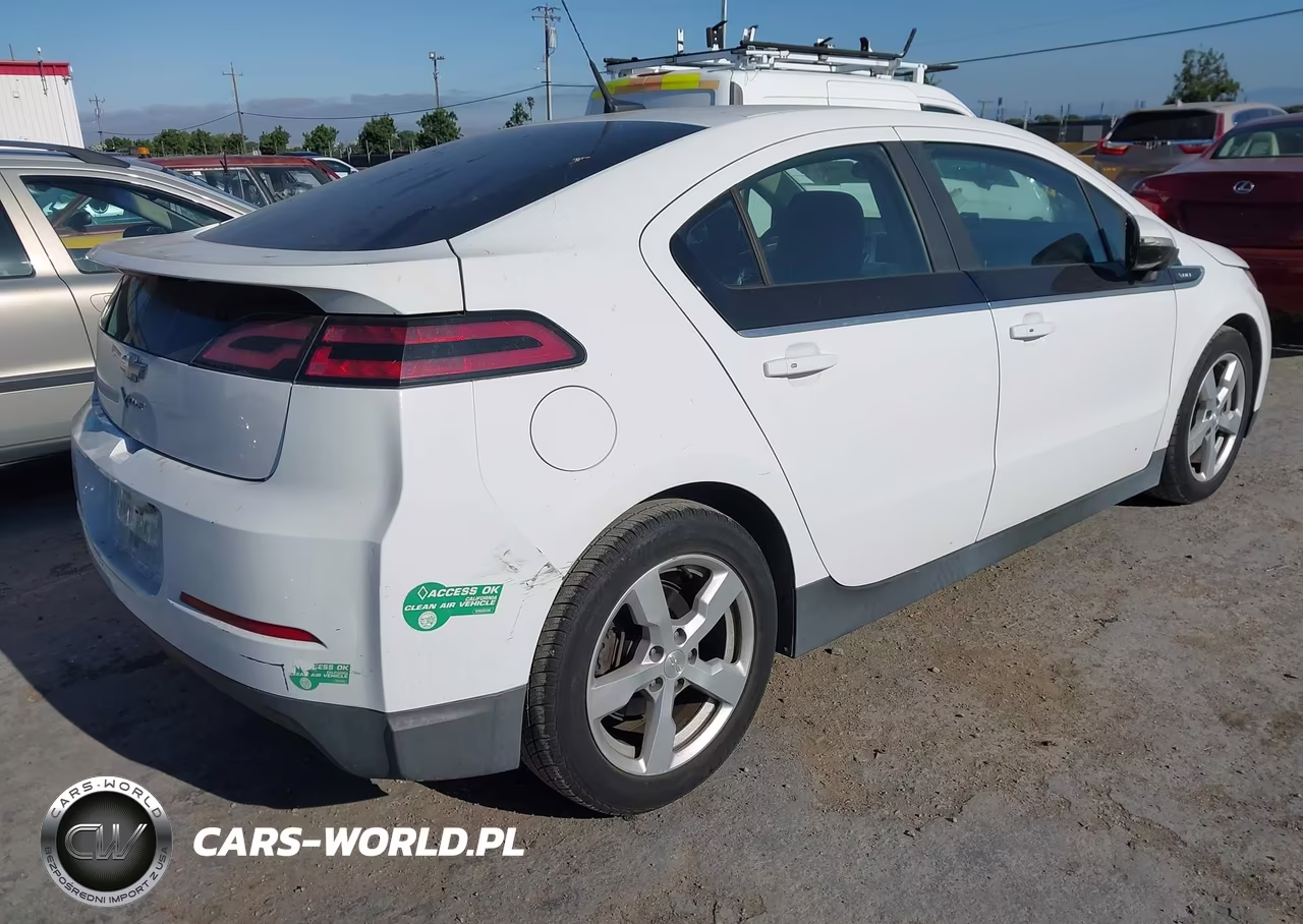 2013 Chevrolet Volt VIN:1G1RE6E49DU113010 - 4