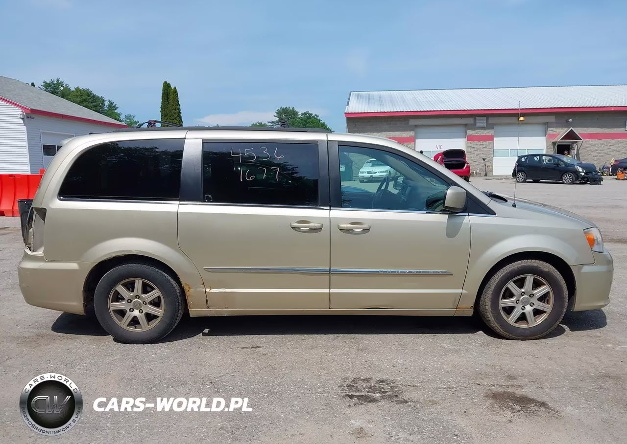 2011 Chrysler Town & Country Touring VIN:2A4RR5DG4BR768553 - 14