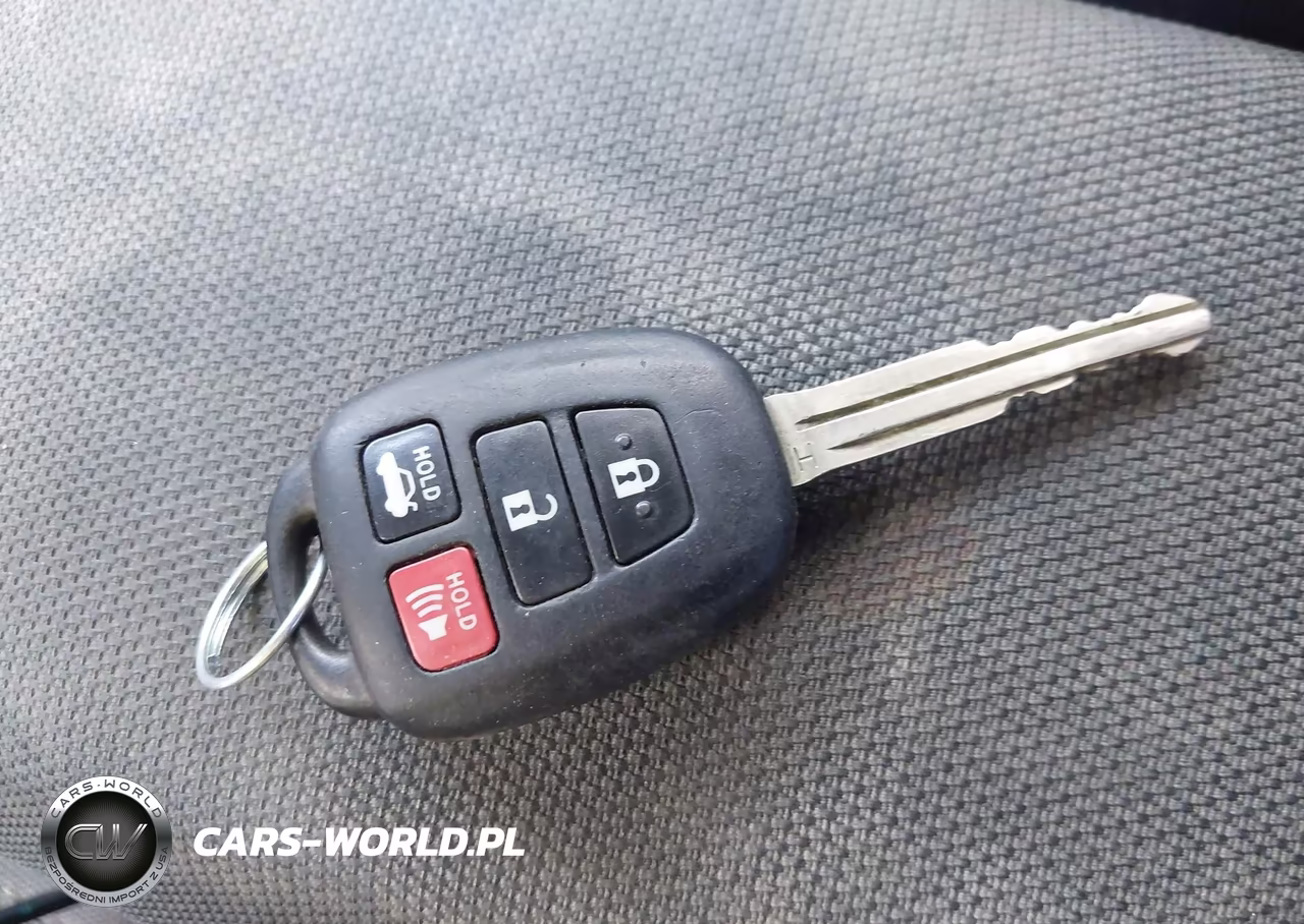 2017 Toyota Corolla Le VIN:5YFBURHE2HP599101 - 11