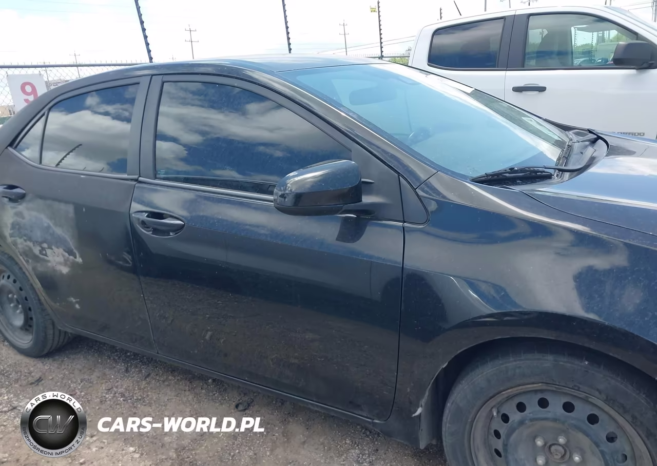 2017 Toyota Corolla Le VIN:5YFBURHE2HP599101 - 13