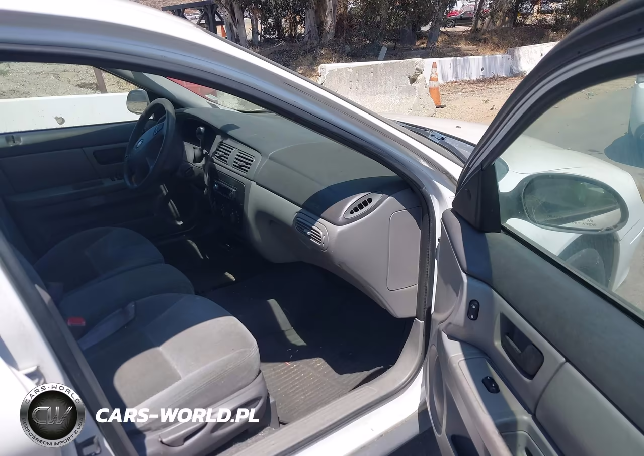 2003 Ford Taurus Se VIN:1FAFP53U23G255915 - 5