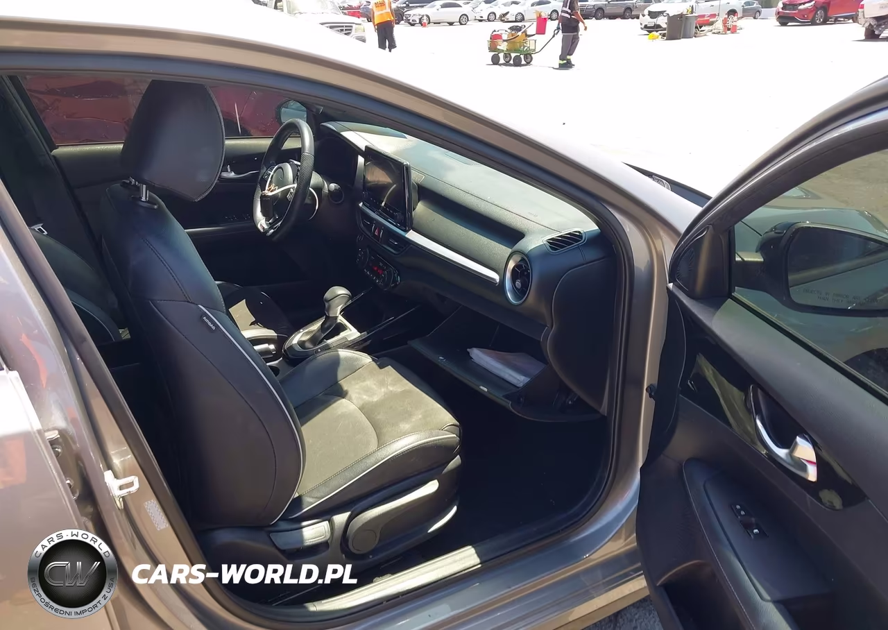 2022 Kia Forte Gt-Line VIN:3KPF54AD7NE481545 - 5