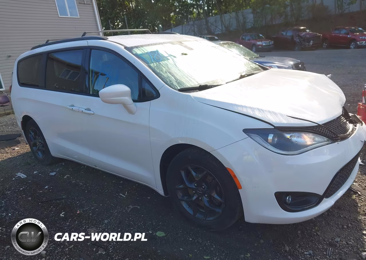 2018 Chrysler Pacifica Touring L
