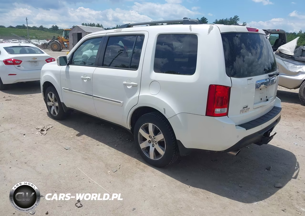 2013 Honda Pilot Touring VIN:5FNYF4H9XDB040637 - 3