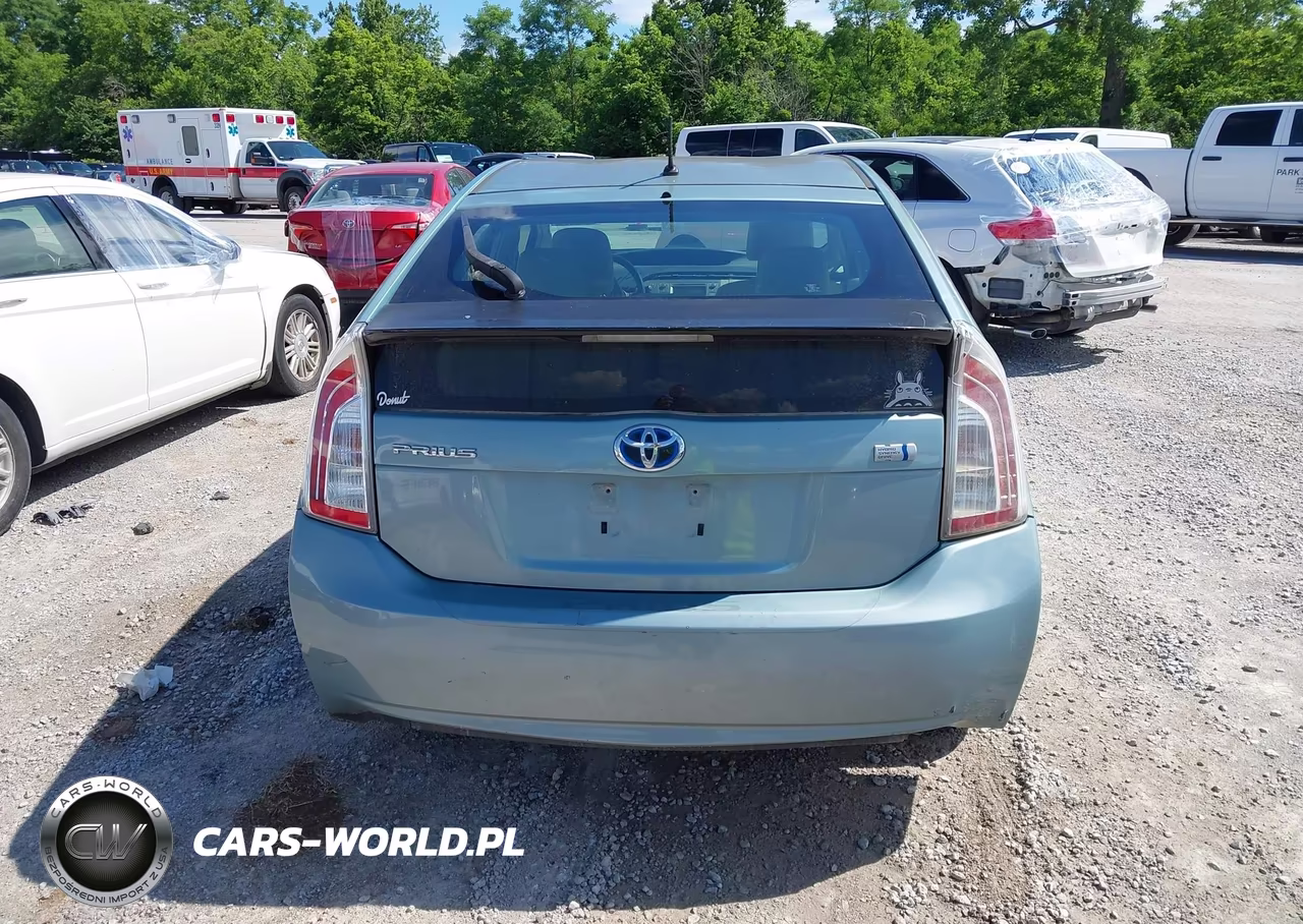 2013 Toyota Prius Two VIN:JTDKN3DUXD5641822 - 16