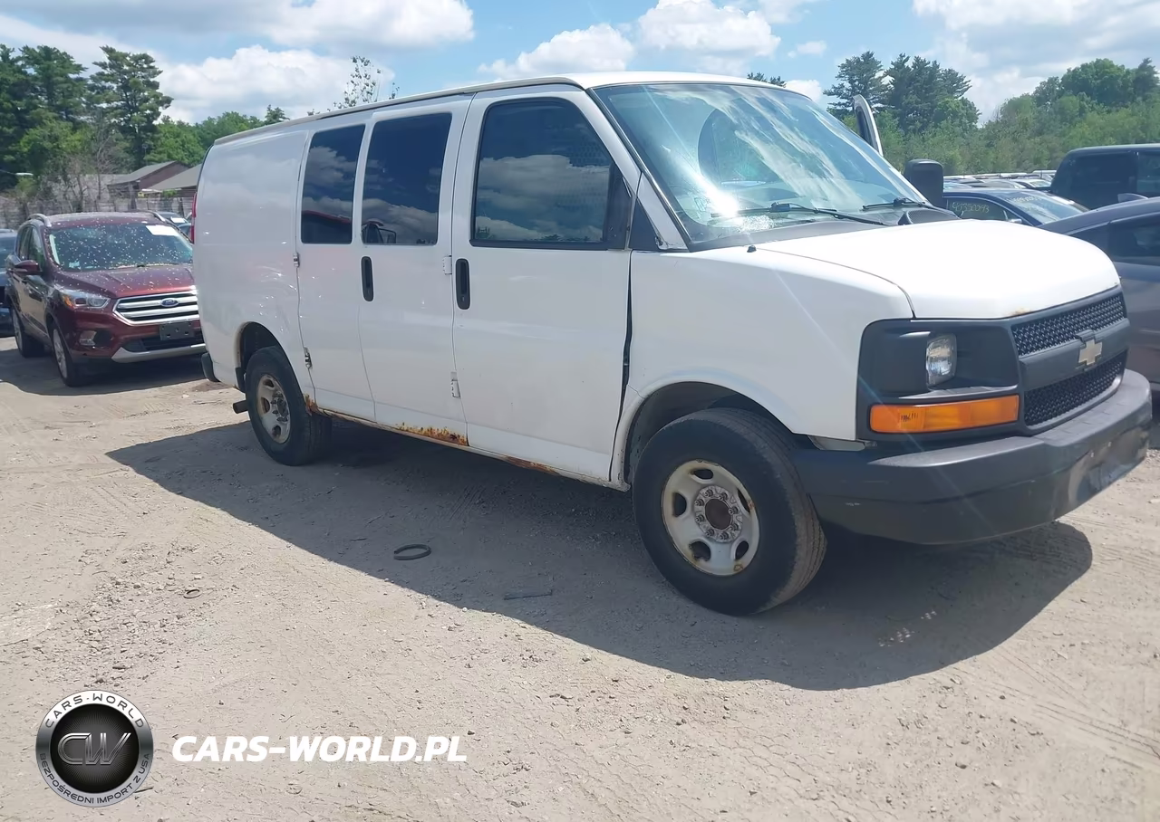2013 Chevrolet Express 2500 Work Van – zdjęcie 1 z 16