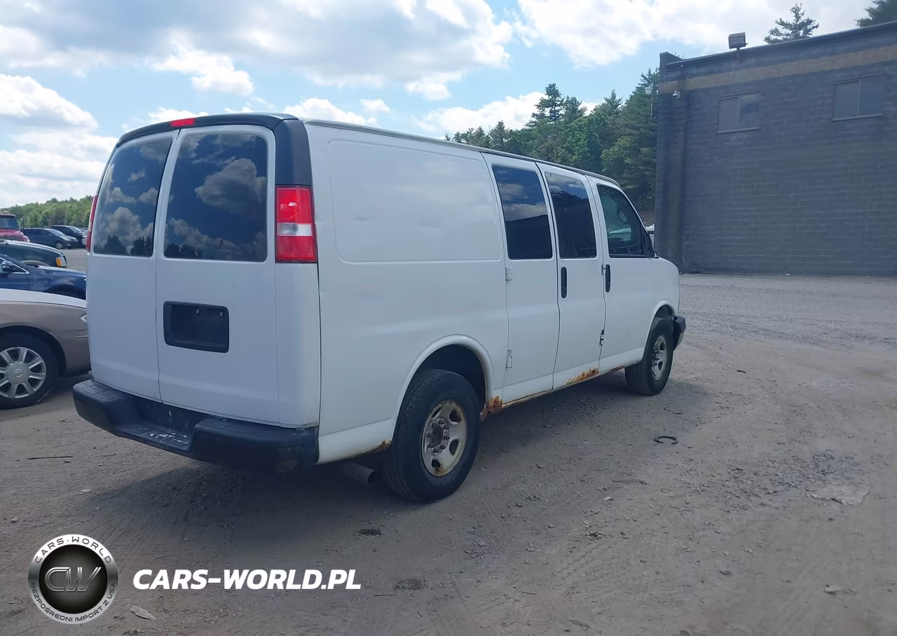 2013 Chevrolet Express 2500 Work Van VIN:1GCWGFCA6D1120785 - 4