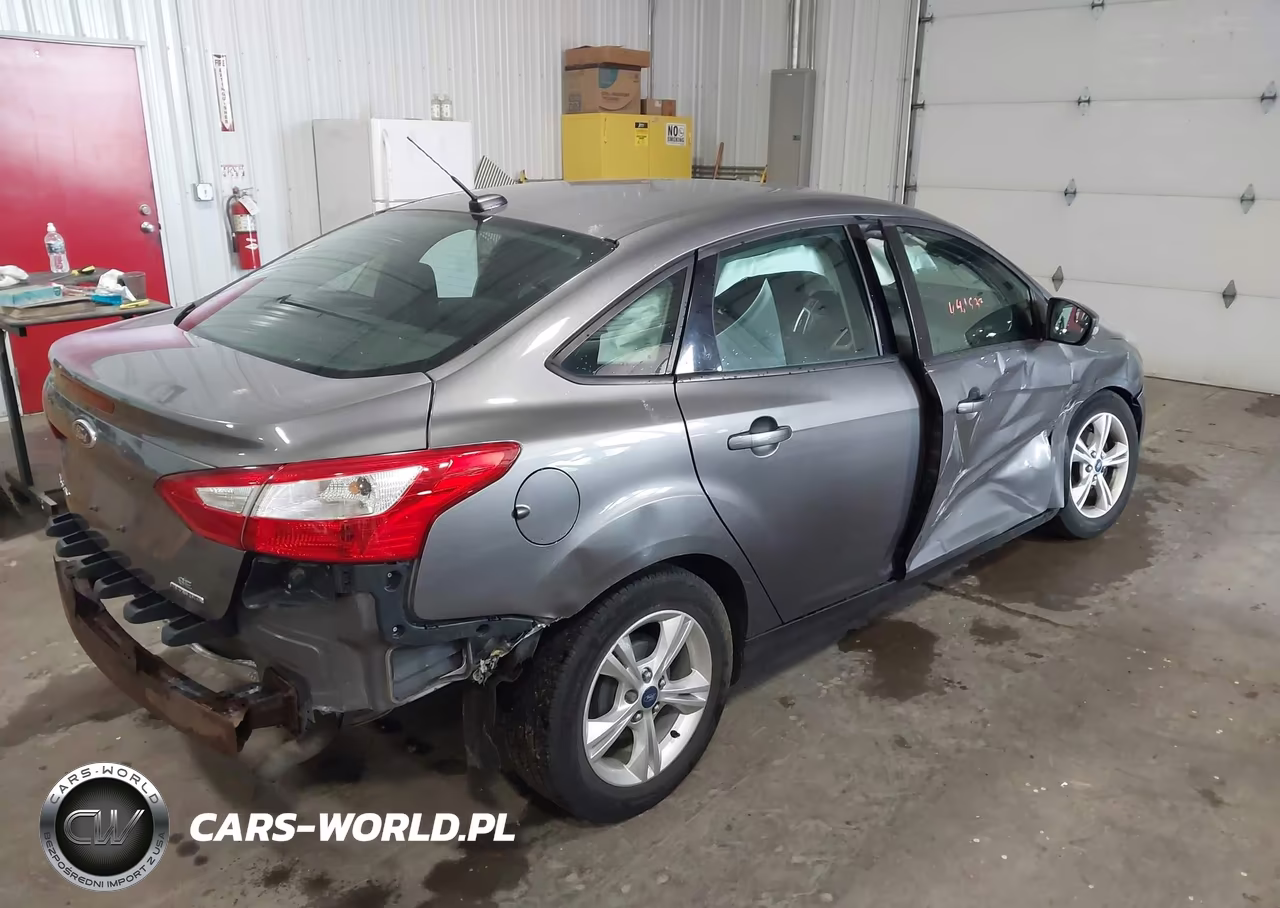 2013 Ford Focus Se VIN:1FADP3F29DL261998 - 4