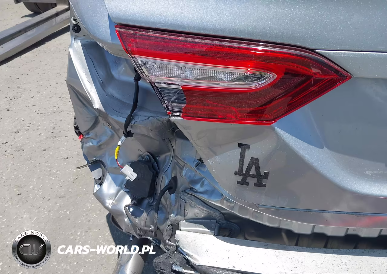 2019 Toyota Camry Hybrid Xle VIN:4T1B21HK5KU521172 - 19